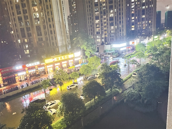進(jìn)入5月份，強(qiáng)降雨不斷，有的車(chē)主遭遇“水浸車(chē)”。